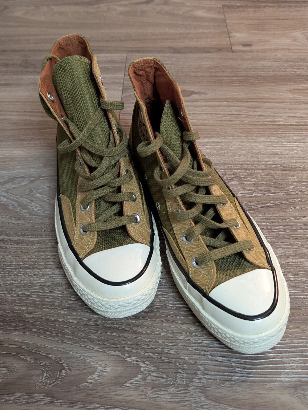 Converse Chuck Taylor 70 High Top in Olive Green / Tan Waterproof 7.5 - Picture 2 of 7